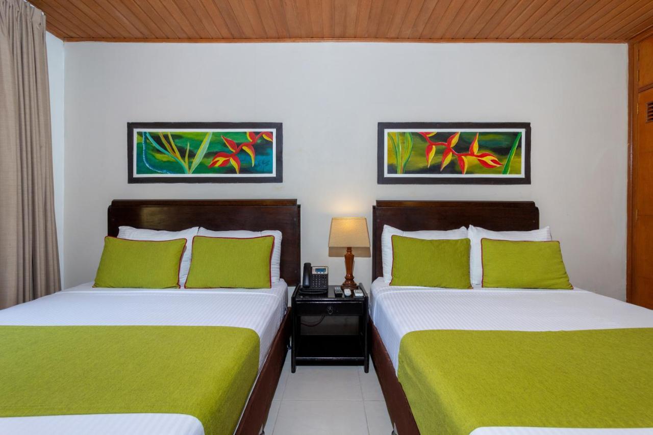 Hotel Campestre La Potra Apiay Exterior photo