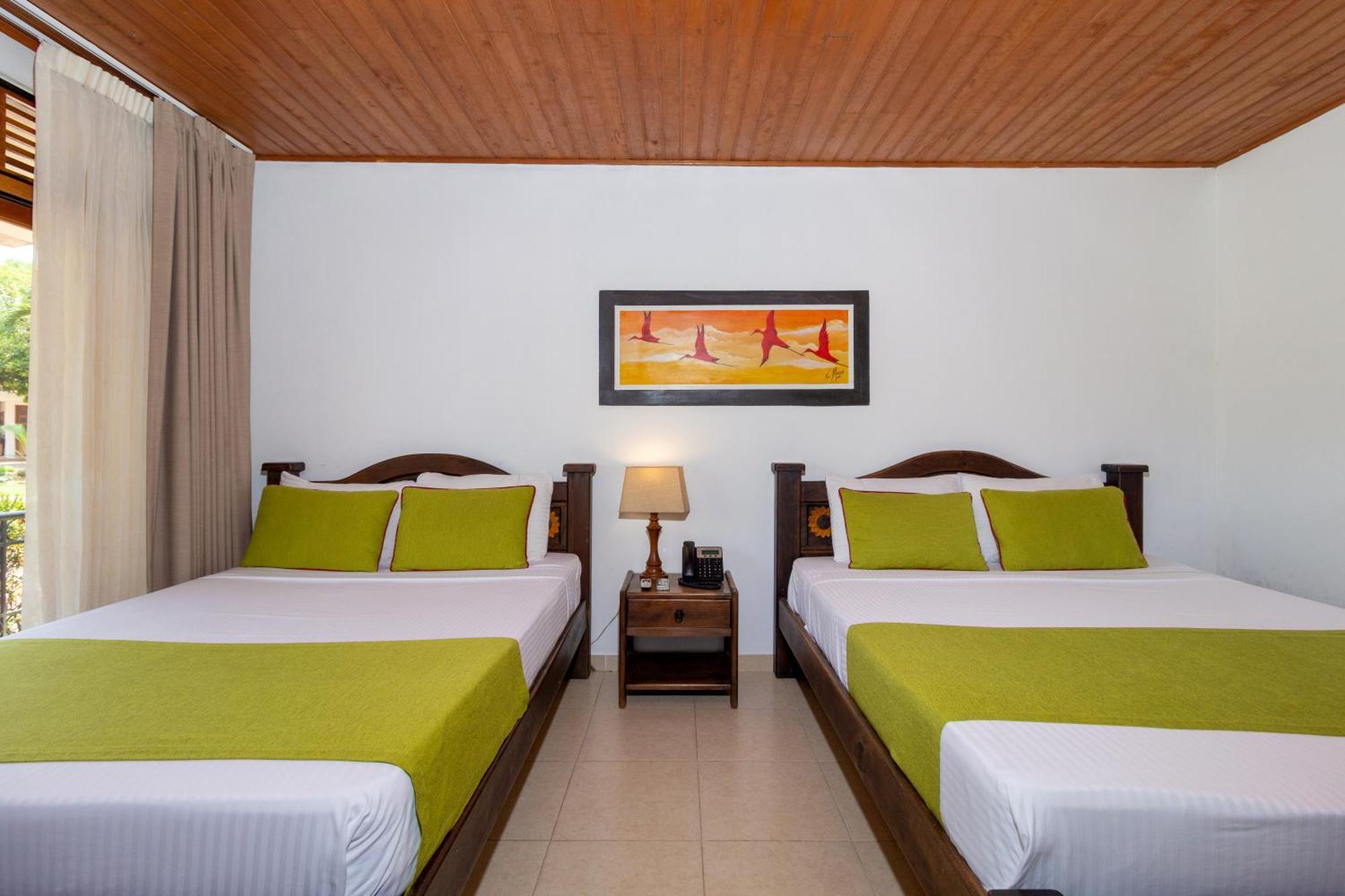 Hotel Campestre La Potra Apiay Exterior photo
