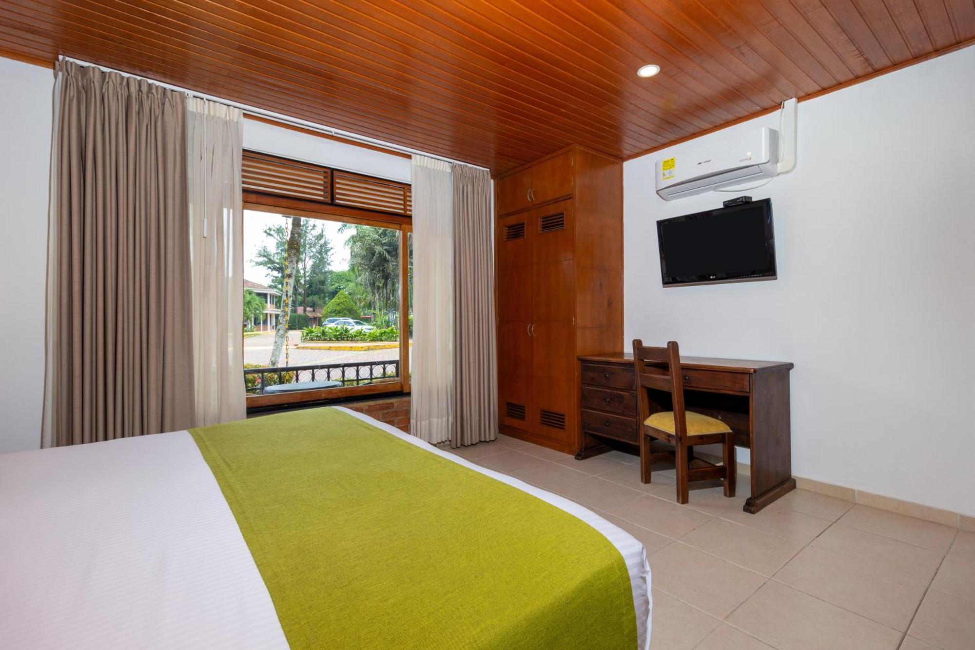 Hotel Campestre La Potra Apiay Exterior photo